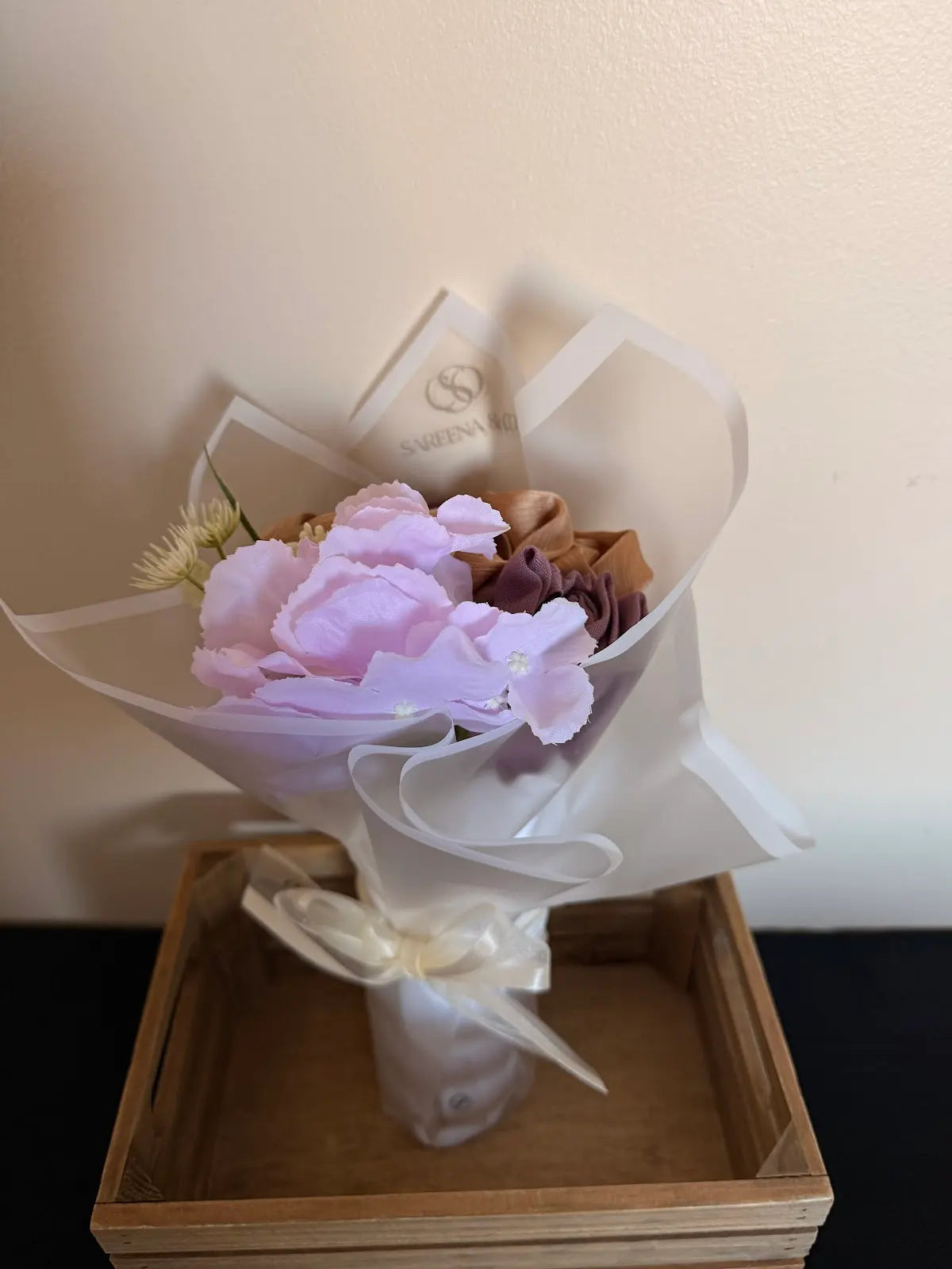 Lavender Luster Bouquet (gift)